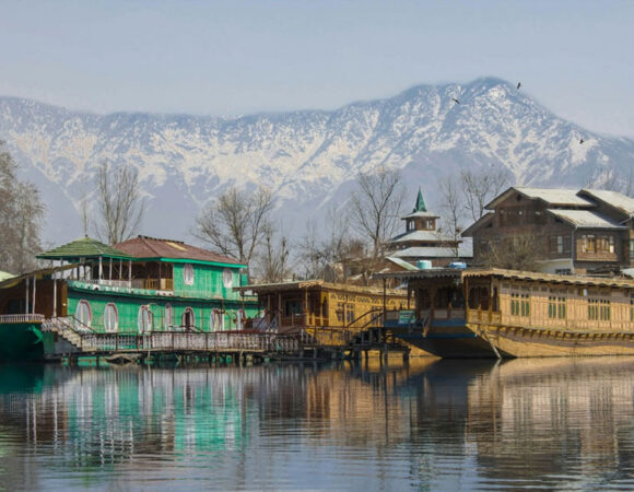 Awestruck Kashmir